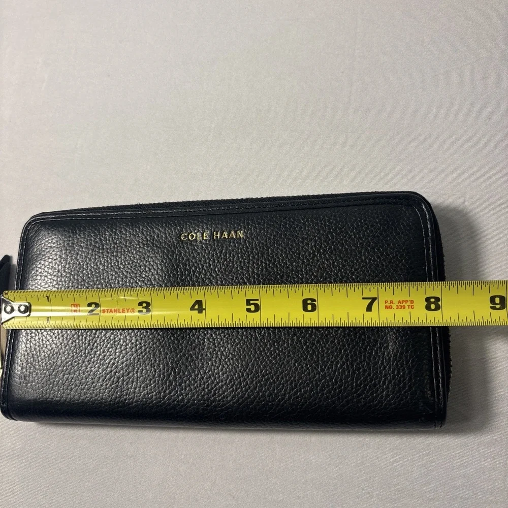 Cole Haan Purse & Wallet Woven Straw Black Faux Leather Shoulder Floral Accents